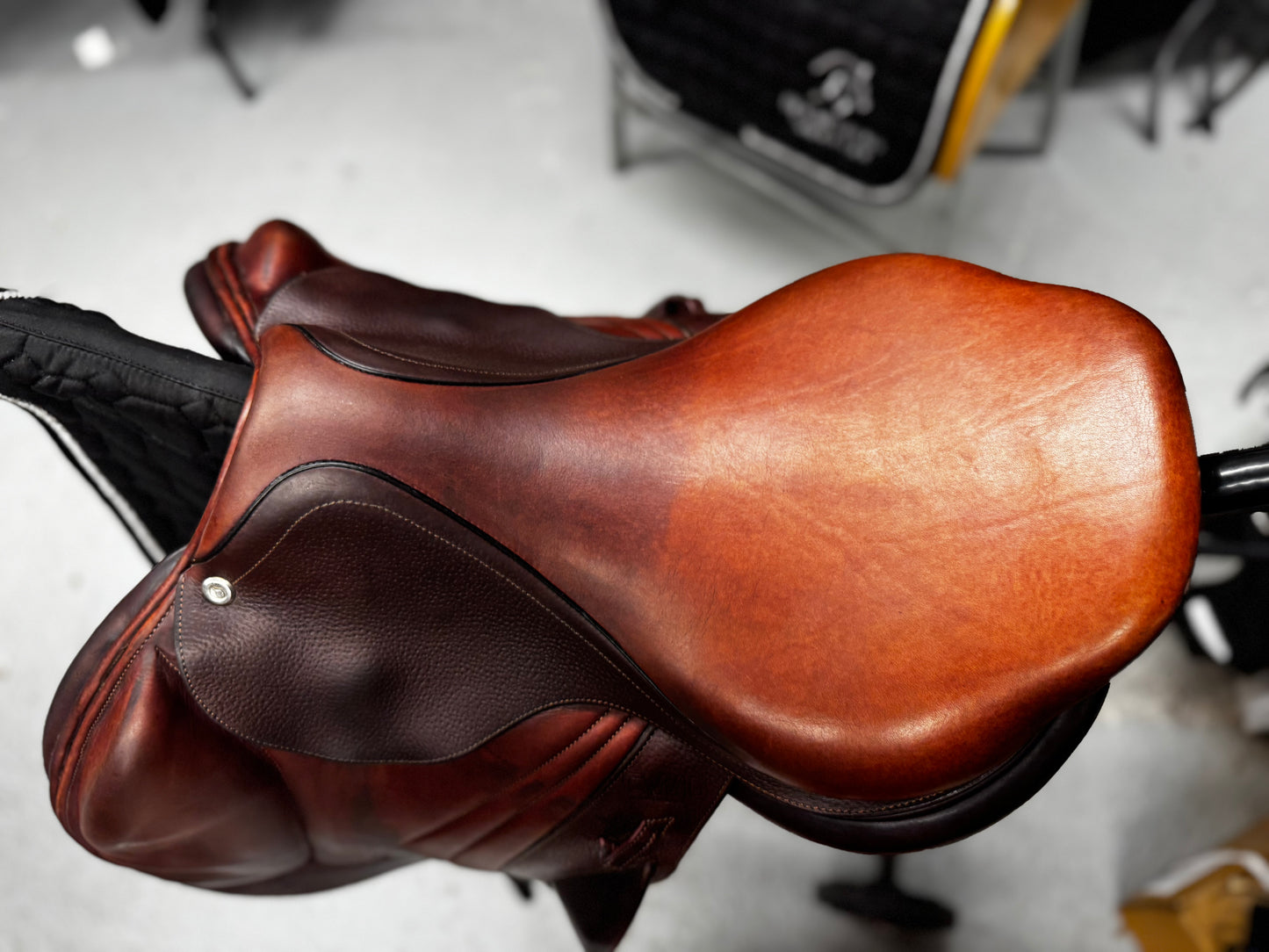 17.5'' SE04 CWD MONO-FLAP SADDLE