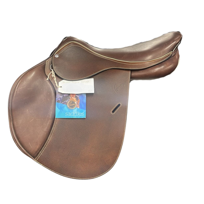 Pessoa Legend concept Saddle