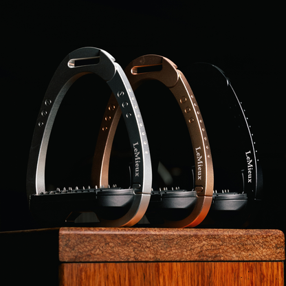 LeMieux Brilliance Vector Balance Stirrup