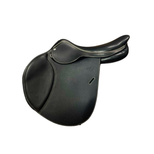 Pessoa Legend concept Saddle