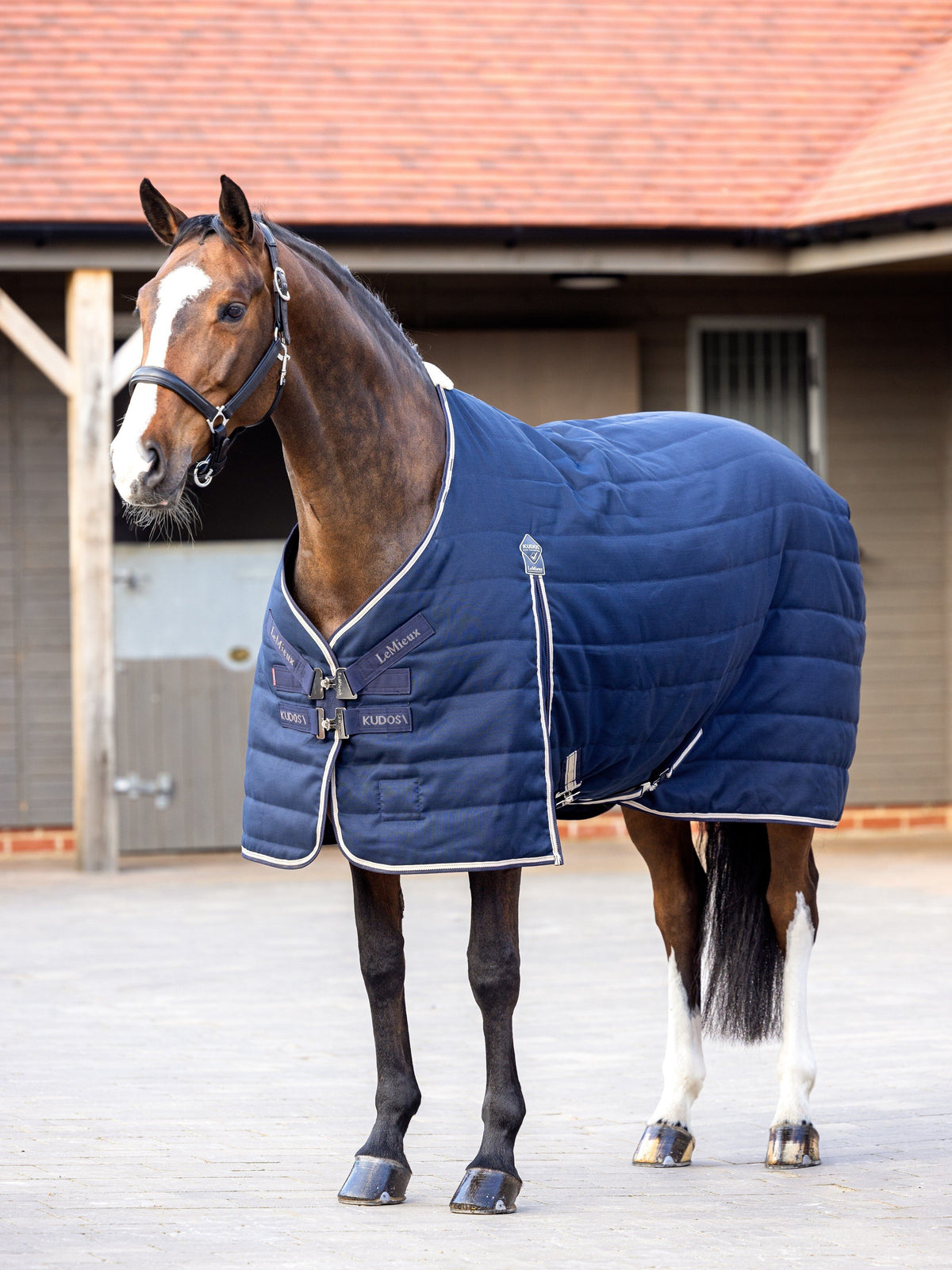 Kudos Stable Rug 100g Navy